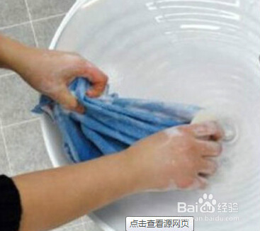 女性应该怎么样清洗自己的内裤