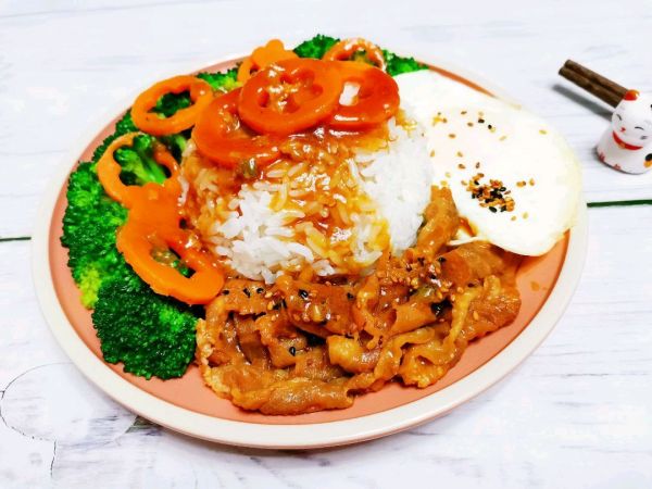 日式肥牛拌饭，好吃到一粒米饭都不剩~