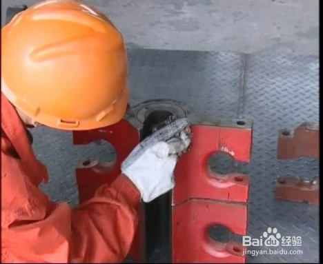 井下作业常用工具（十）油管吊卡的使用