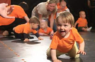 爬行对于孩子的生长发育有哪些好处?