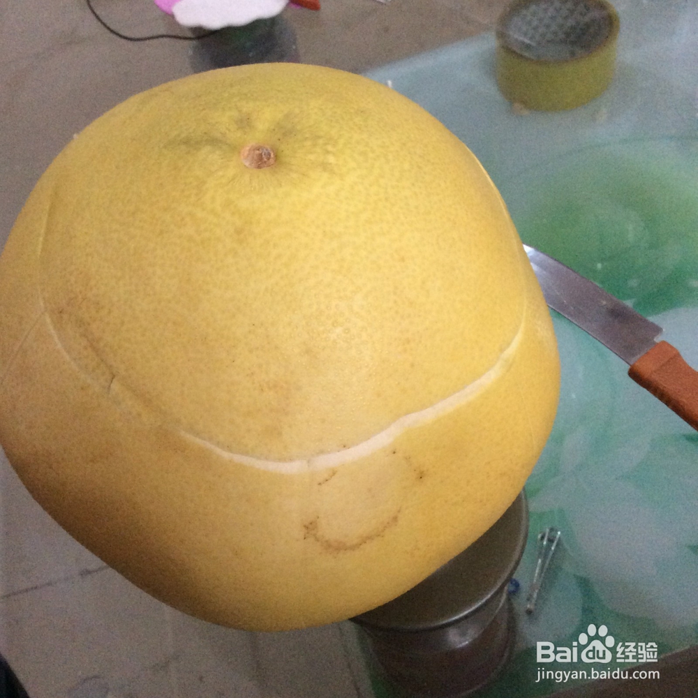 巧扒柚子皮，巧用柚子皮