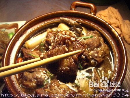 酥香肉嫩的江苏名菜－无锡骨