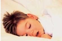 晚上睡觉出汗是怎么回事？晚上睡觉出汗怎么办？