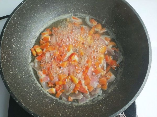 胡萝卜洋葱浓汤