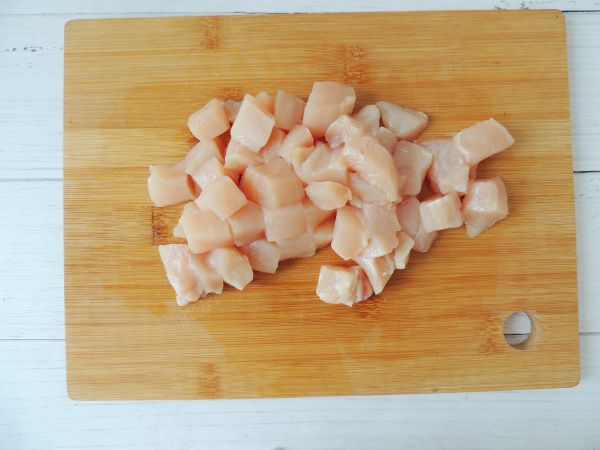 蒜蓉金针菇蒸鸡胸肉