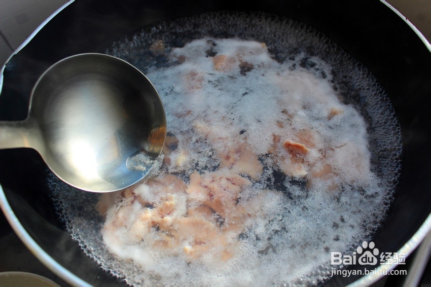 营养丰富的枸杞猪腰瘦肉汤