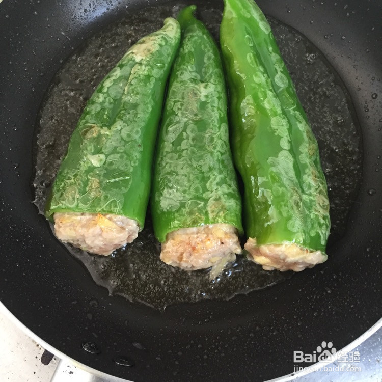 肉酿虎皮尖椒的做法