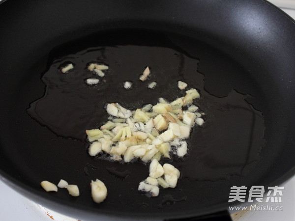 青瓜虾球的做法