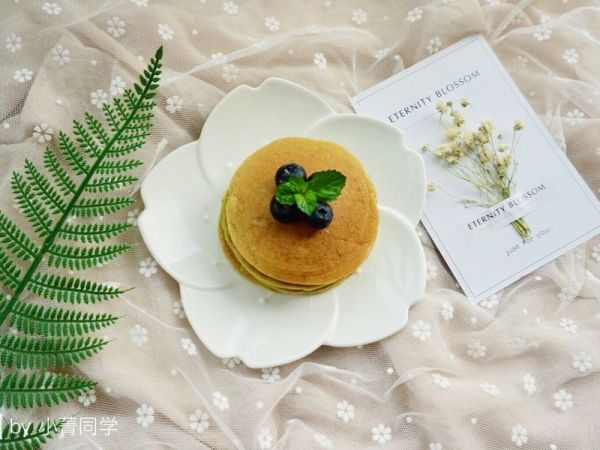 牛油果香蕉松饼