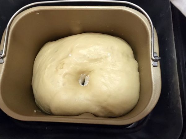 葱香芝士肠仔面包