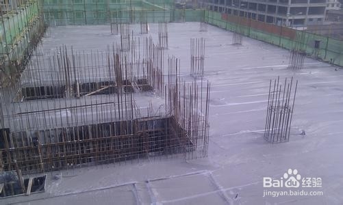 如何防止大体积混凝土浇筑后出现裂缝