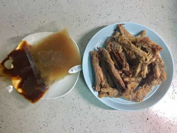 对味酱鸭，一锅两吃#食光社干锅鸭#