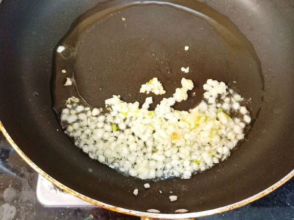 油渣小白菜+猪油拌饭（童年的回忆)