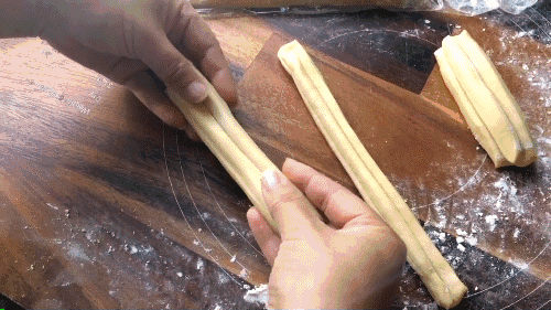 安心油条自制方法，了解一下。