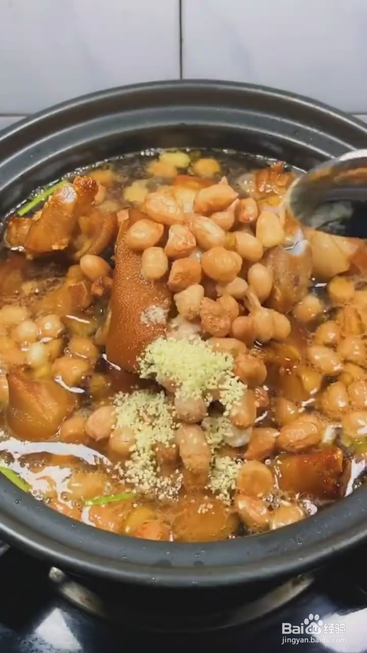 如何制作好吃软烂的猪蹄