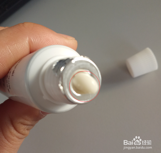 怎样开启乳膏口的锡纸