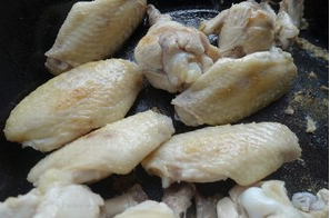 可乐鸡翅正确的做法？