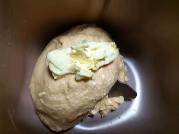 咸蛋黄风味黄油吐司