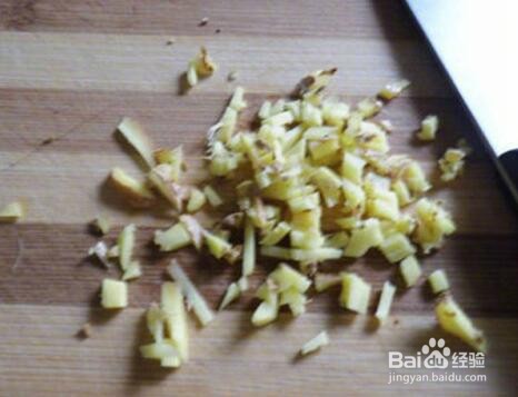 【私房炸酱面】教大家一种炸酱面的简单做法