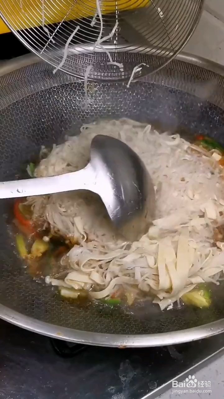 如何烹饪豆皮炒韭菜