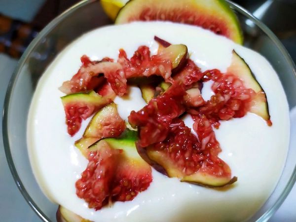 无花果奶酪慕斯杯