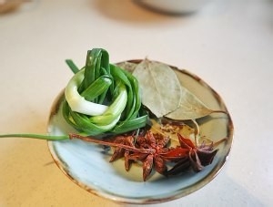 怎么做秘制黄豆猪蹄