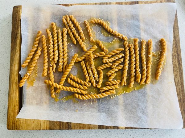 香甜蜂蜜芝麻小麻花