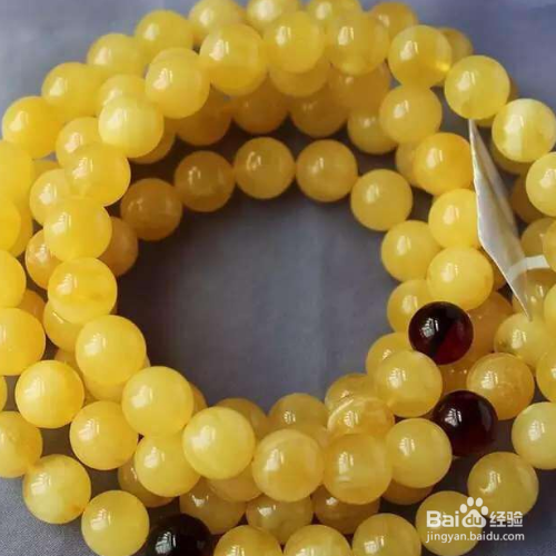 蜜蜡放一年就氧化了