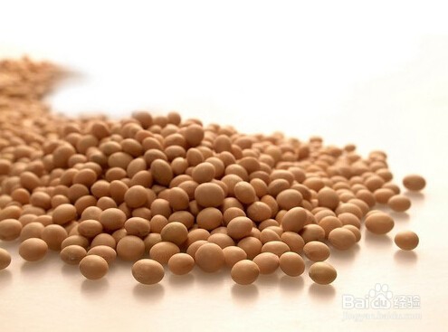 能让女人脸上的斑离开好方法，越来越美女！