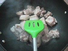 红烧桂园排骨该怎么做