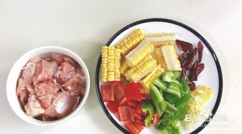 玉米炖鸡肉的做法