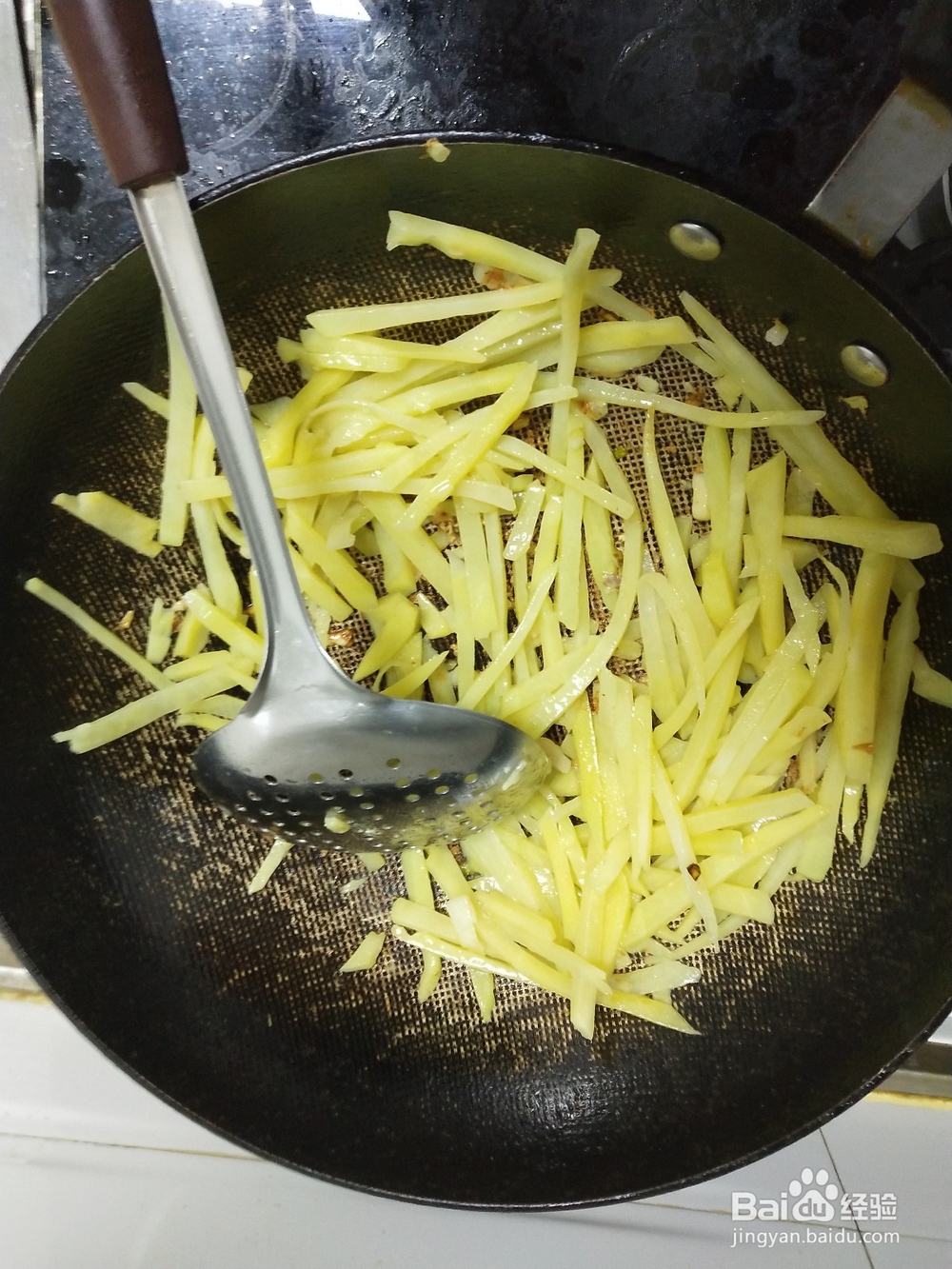 家常炒土豆丝！