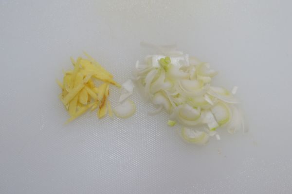 笋干腊肉炖豆腐