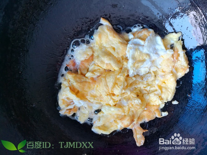 怎么做营养好吃的鸭蛋炒笋瓜