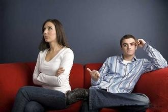 吵架了男友不认错怎么办