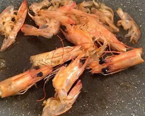 怎么做美味的鲜虾炒面