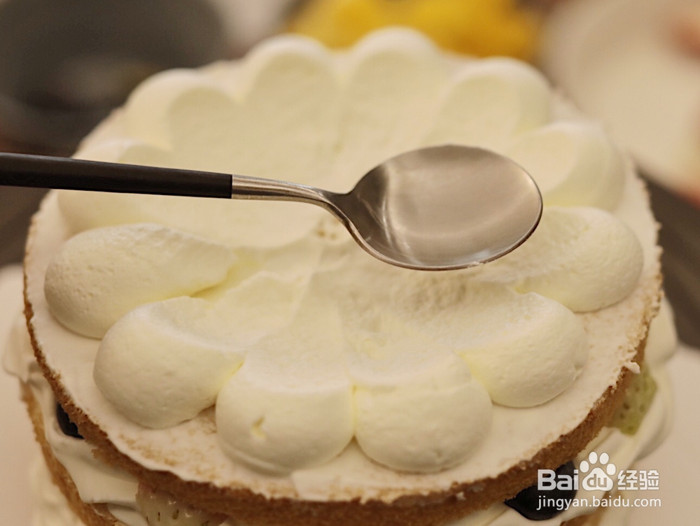 好吃不腻的奶油水果裸蛋糕