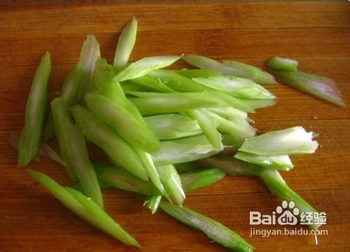 5分钟快手清口小菜西芹青豆干