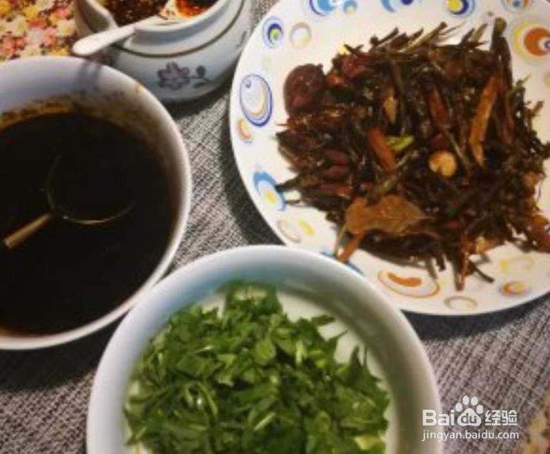 一碗葱油拌面的做法步骤