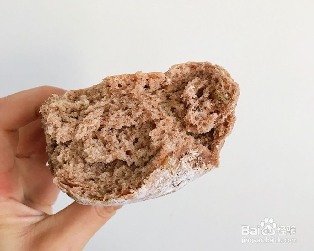 小孩子超喜欢的全麦葡萄干核桃仁面包