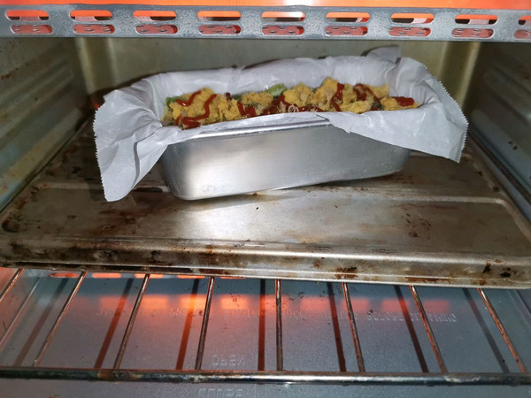 全麦香葱肉松面包