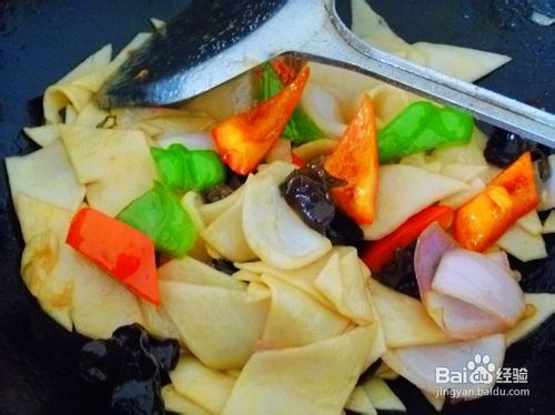 蚝油时蔬炒面片