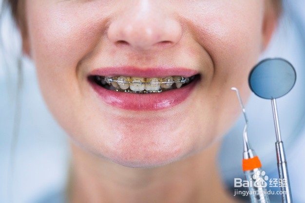 矫正牙齿的时候，怎样才能达到满意的矫正效果？