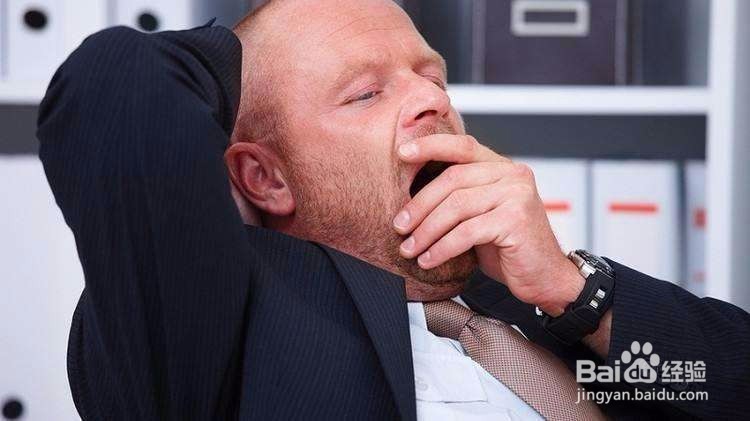 坐地铁如何处理视线？