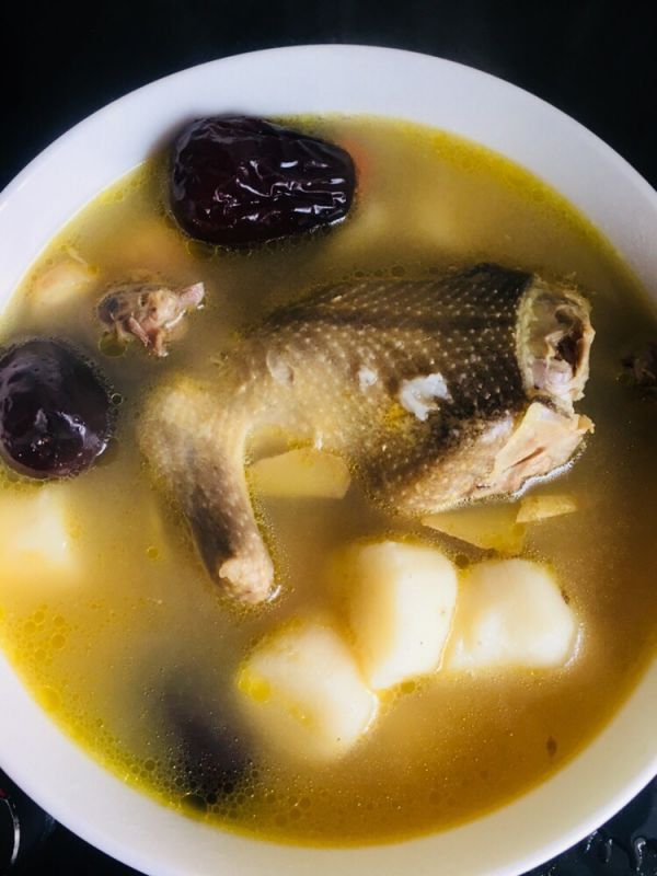 西洋参滋补养生鸽子汤