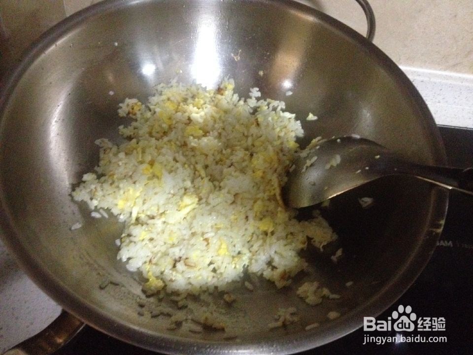怎样制作好吃的蛋炒白米饭