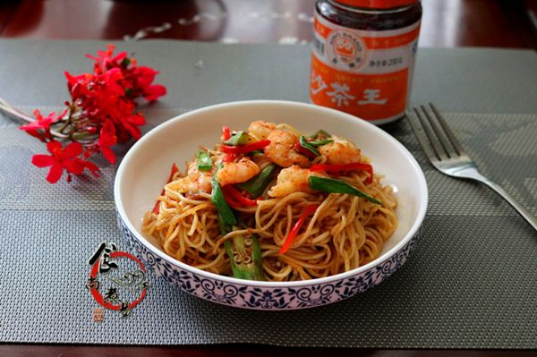 沙茶酱鲜虾炒面