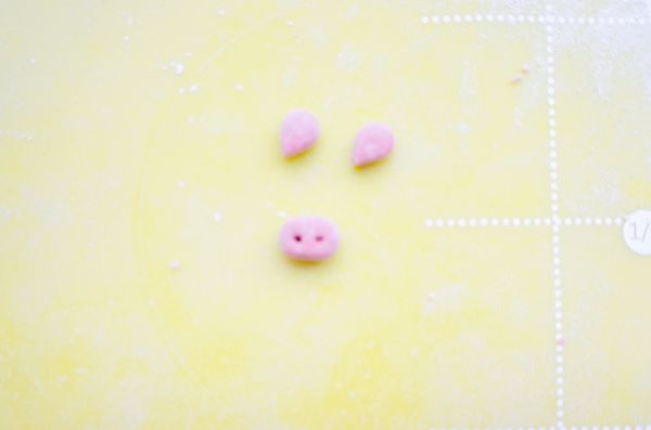 花生流沙猪猪汤圆