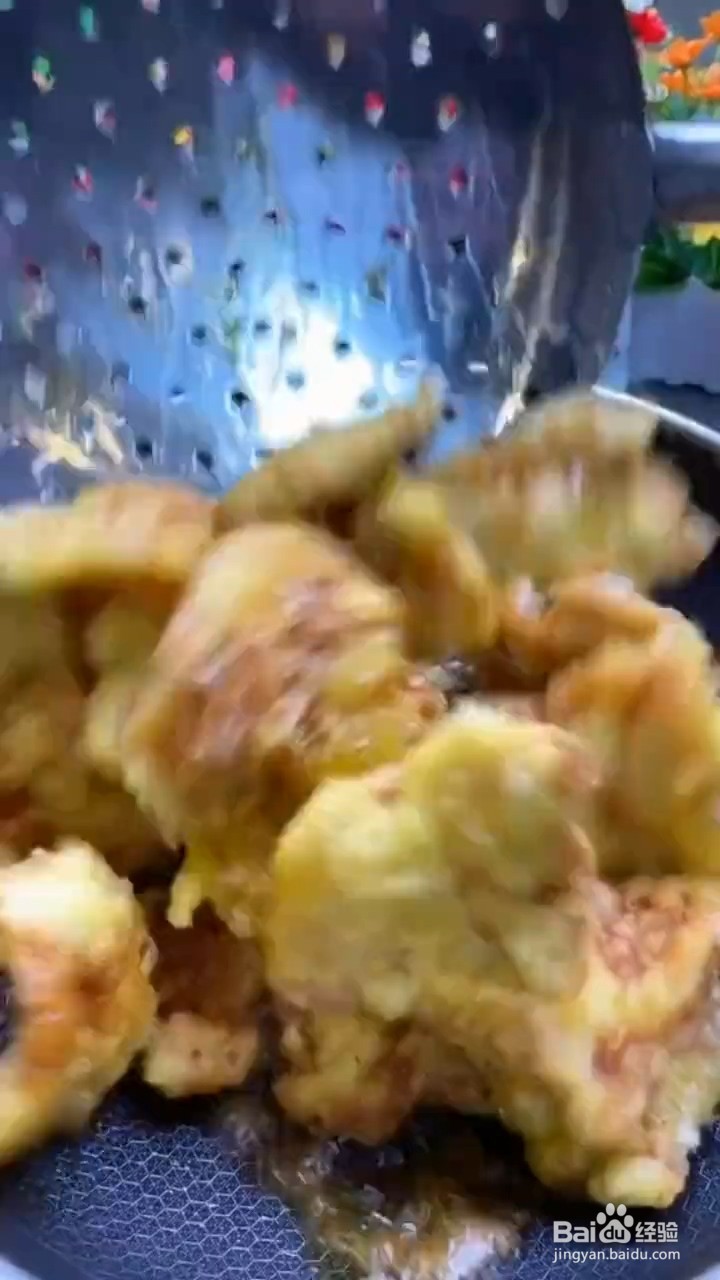 如何制作香菜炒锅包肉?