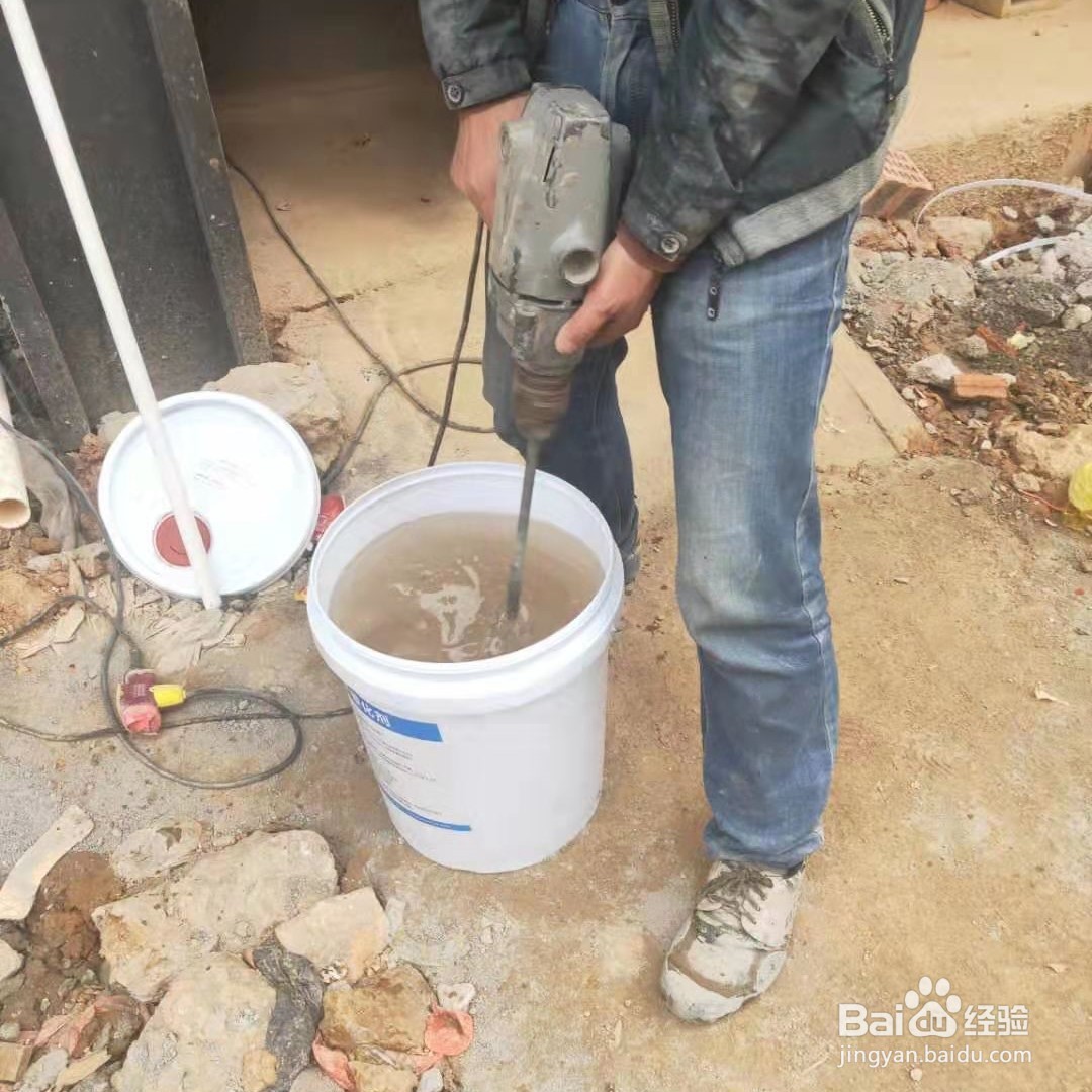 墙面起砂严重一摸就掉沙怎么处理